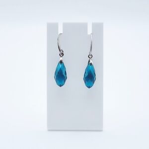 Beautiful 925 SS Icy Blue Faceted Teardrop Glass Earrings